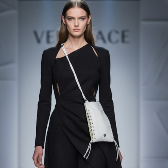 Authentic Versace luxury designer leather vintage handbag,All Products : American Fashion Style Bags On Sale